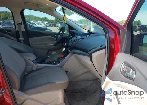 2016 Ford Escape Se from USA, damaged, VIN 1FMCU0G7XGUA72469